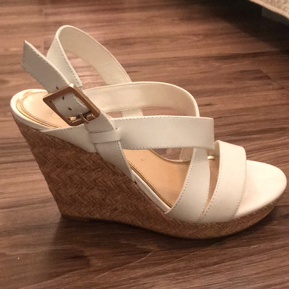 Jessica Simpson Wedges